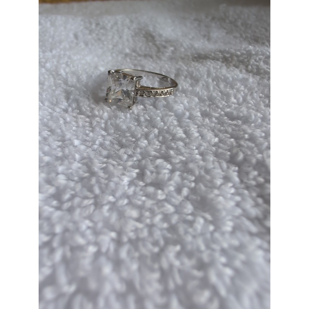 Sterling Silver Princess Cut Brilliant Zirconia Ring Size 7